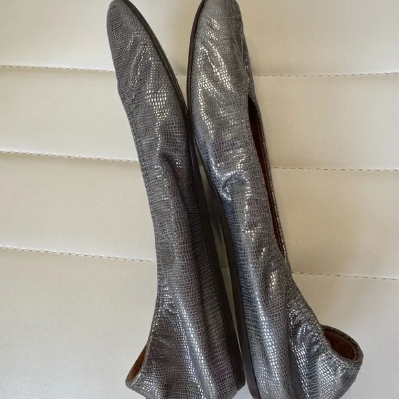 Lanvin Paris SILVER Textured flats Shoes Ballet Slip On 6.5-7 LEATHER - Picture 8 of 9